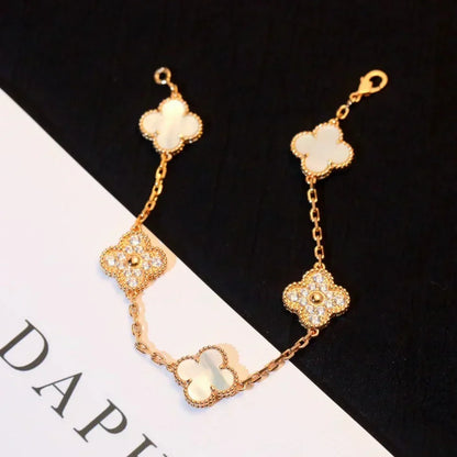 [⭐Corinne]CLOVER WHITE PEARL MOP 5 MOTIF BRACELET COLLECTION