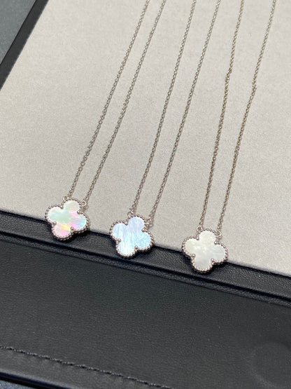 [⭐Corinne]CLOVER MEDIUM SILVER WHITE MOP NECKLACE