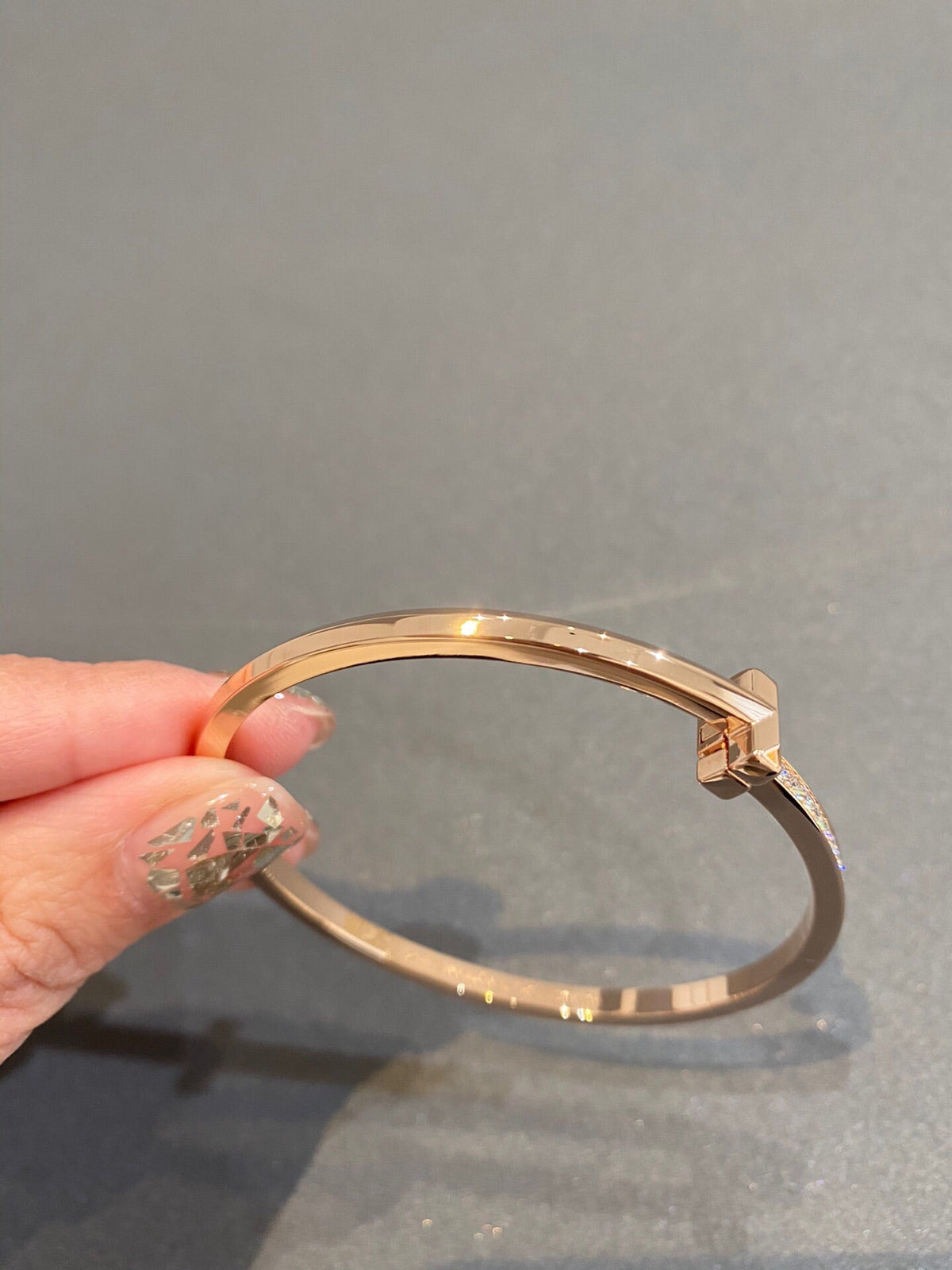 [Corinne]NARROW T1 HINGED BANGLE DIAMOND PINK GOLD