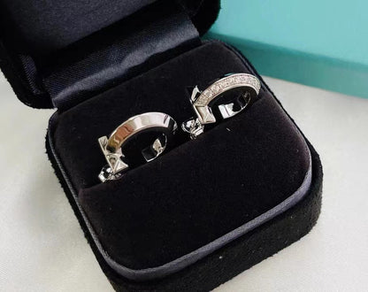 [Corinne]T1 HOOP DIAMOND EARRINGS
