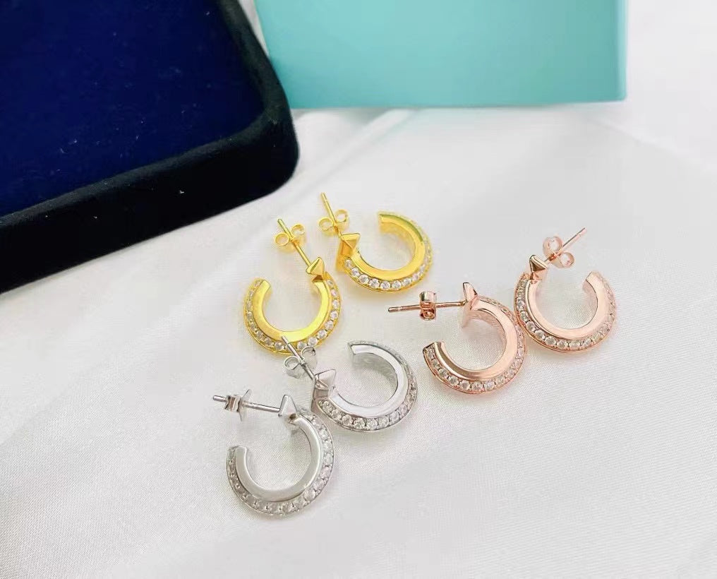 [Corinne]T1 HOOP DIAMOND EARRINGS