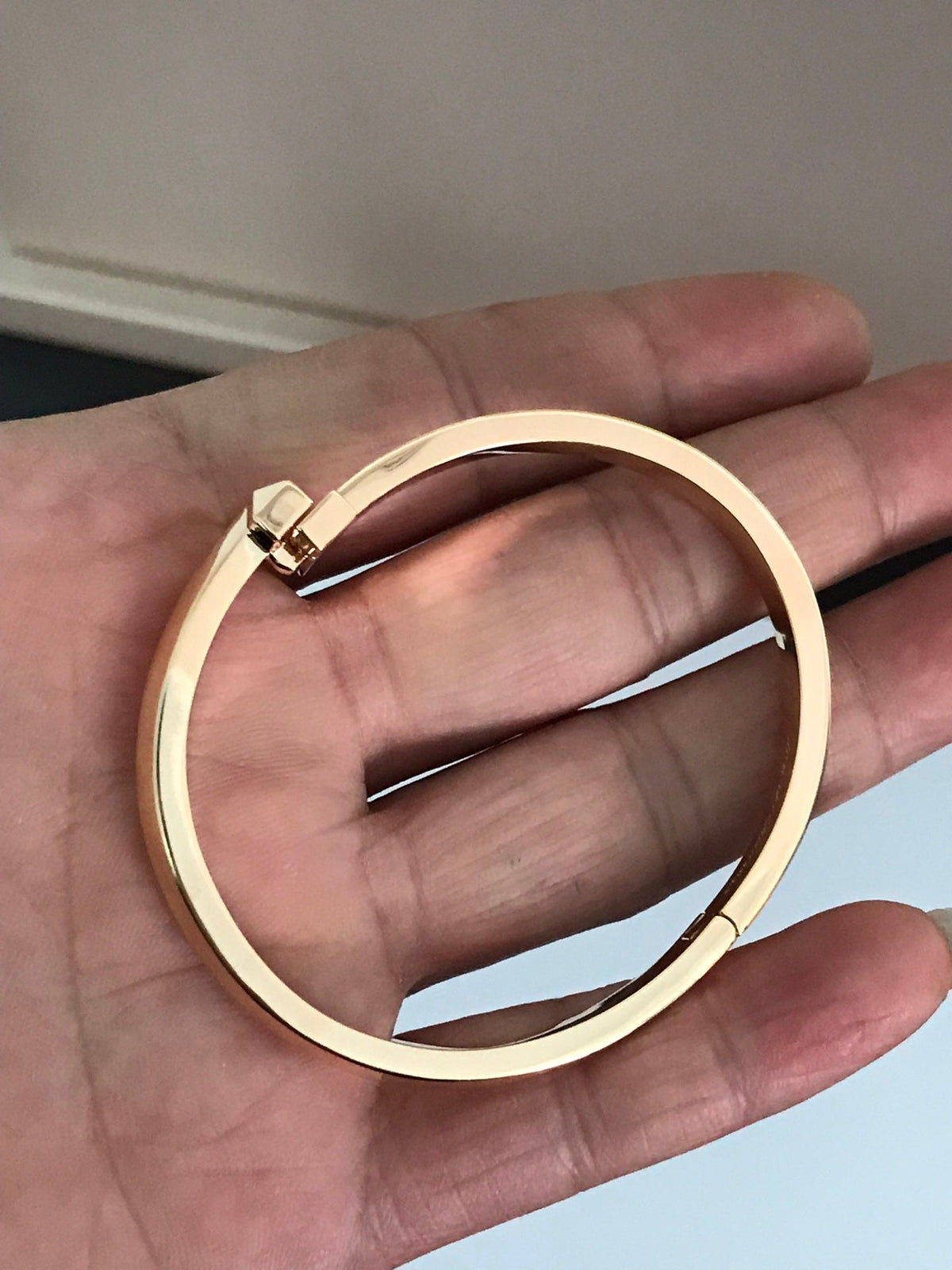[Corinne]T1 WIDE DIAMOND HINGED BANGLE PINK GOLD