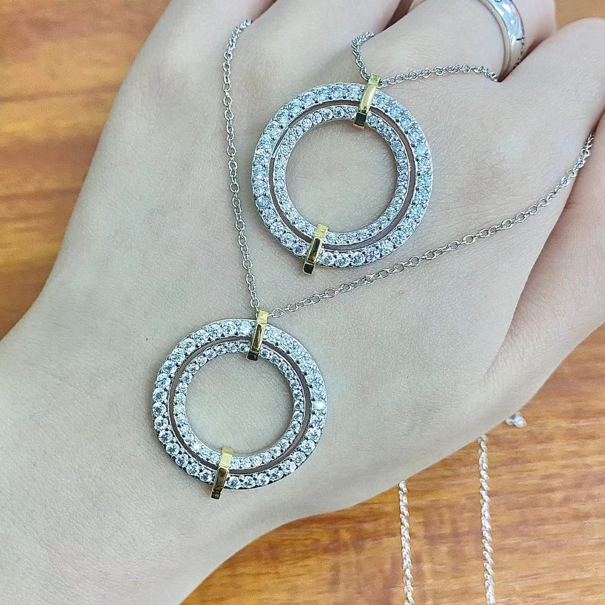 [Corinne]EDGE DIAMOND GOLD SILVER NECKLACE