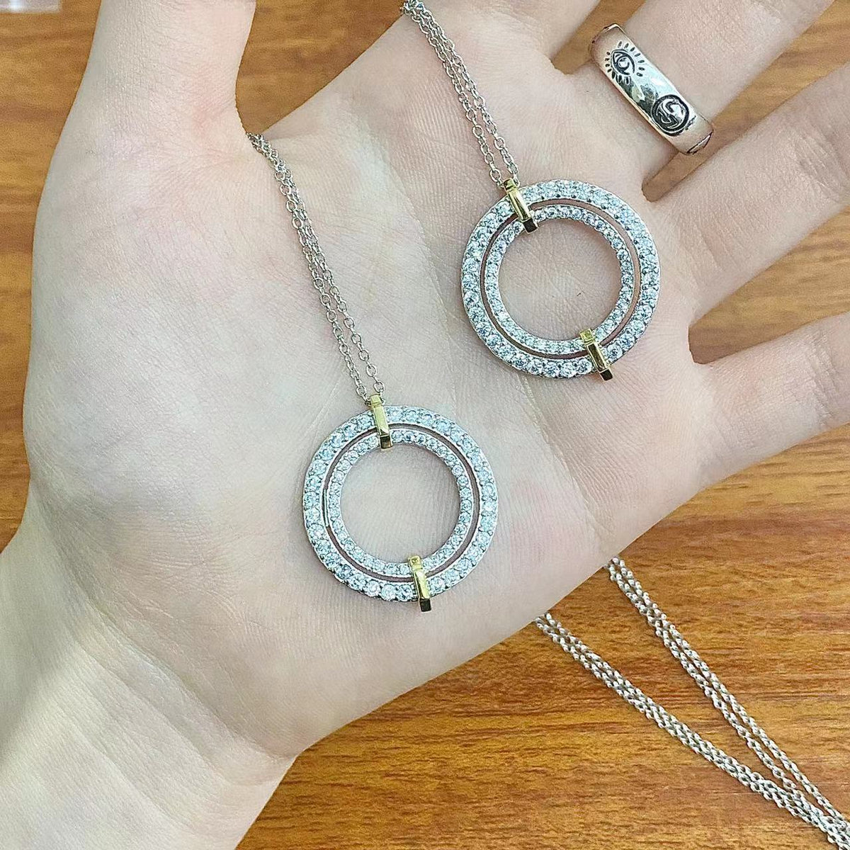 [Corinne]EDGE DIAMOND GOLD SILVER NECKLACE