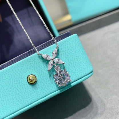 [Corinne]VICTORIA PENDANT SILVER DIAMOND NECKLACE