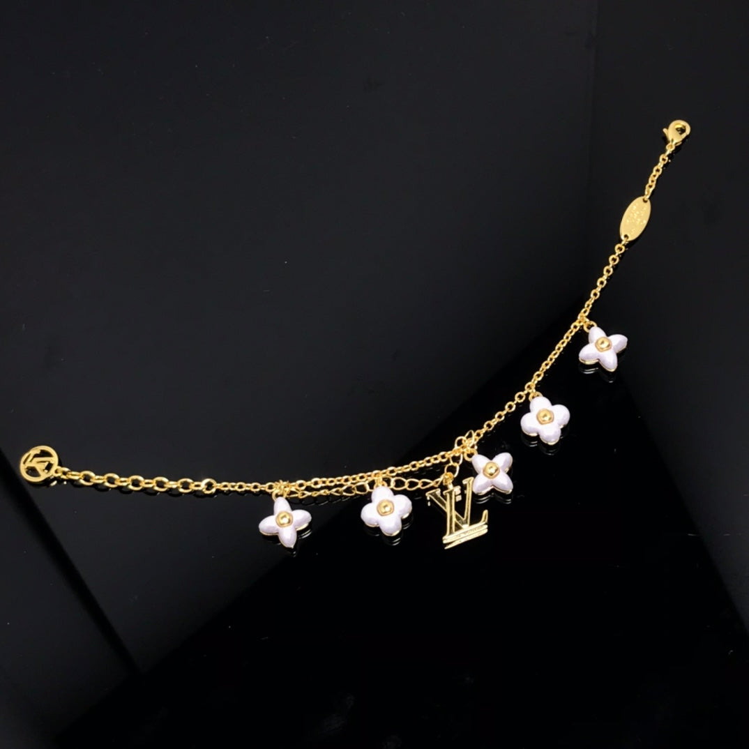 [⭐Corinne]LOGO 6 MOTIF STAR AND SUN GOLD BRACELET