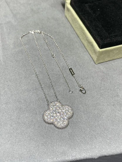 [⭐Corinne]CLOVER 25MM LARGE PENDANT DIAMOND PAVED SILVER NECKLACE