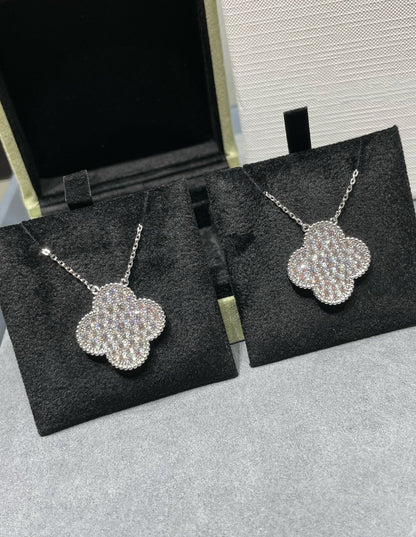[⭐Corinne]CLOVER 25MM LARGE PENDANT DIAMOND PAVED SILVER NECKLACE