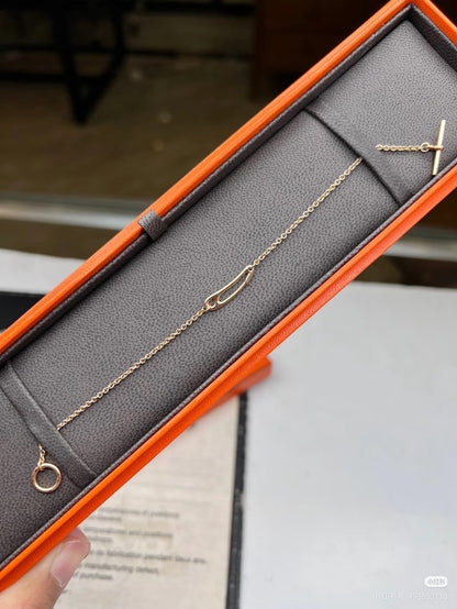 [⭐Corinne]Brooch Necklace
