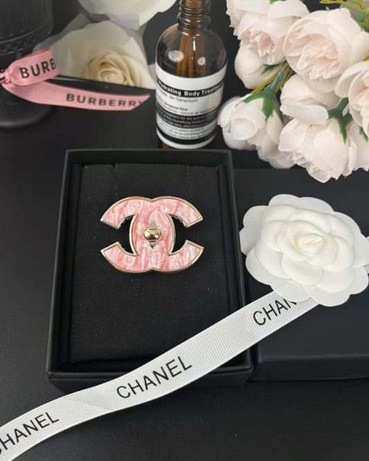 [⭐Corinne]Pink Resin Classic Brooch 5cm