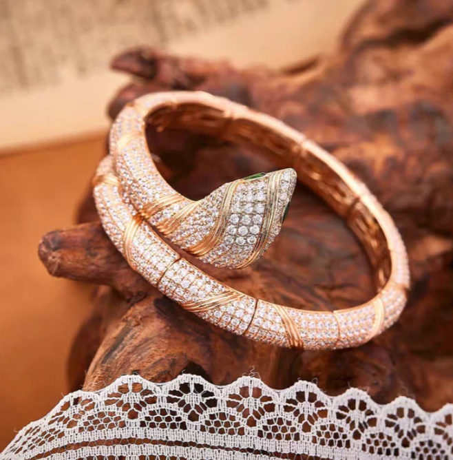[⭐Corinne]HAUTE COUTURE GOLD SERPENTI BRACELET