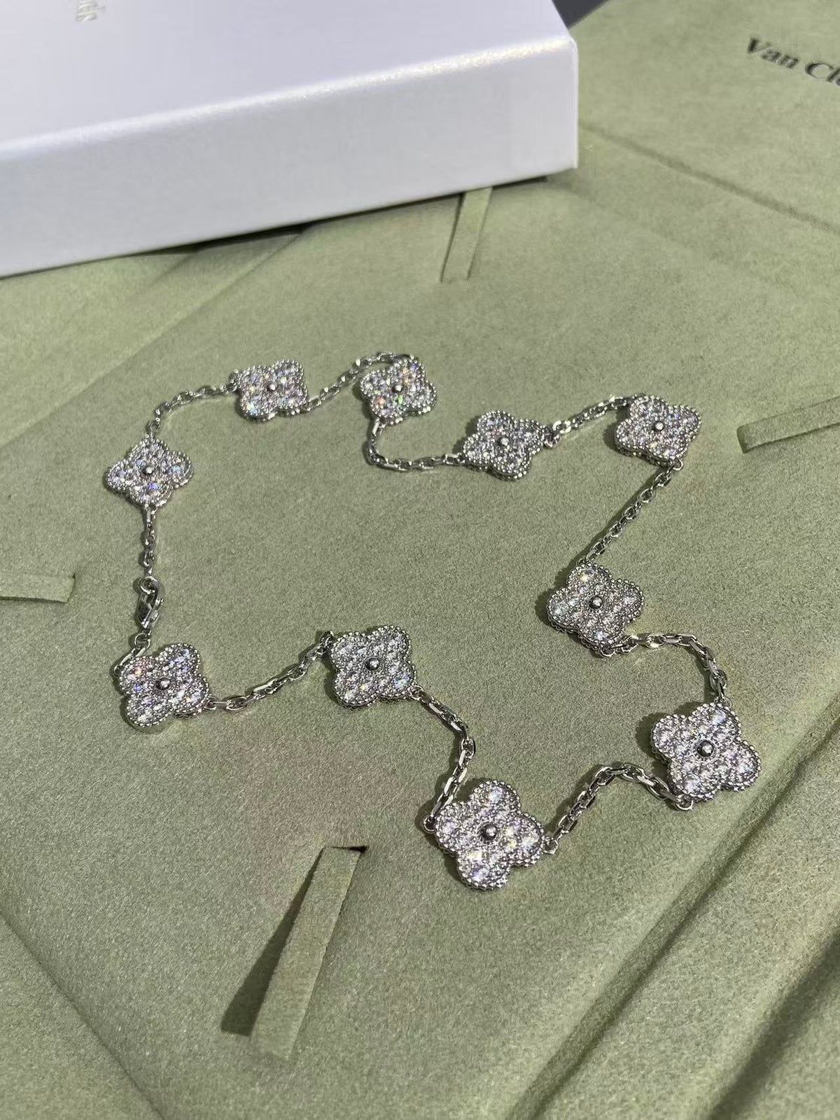 [⭐Corinne]CLOVER 10 MOTIFS  FULL DIAMOND NECKLACE