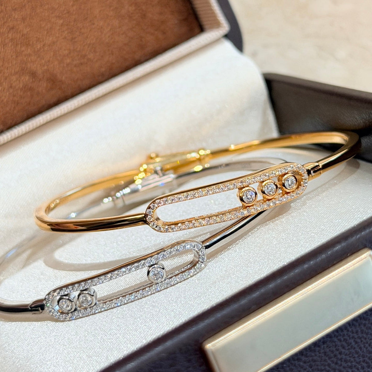 [⭐Corinne]Move Pavé Diamond Bangle Bracelet M