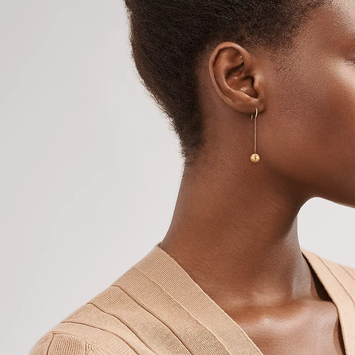 [Corinne]BALL HOOK EARRINGS