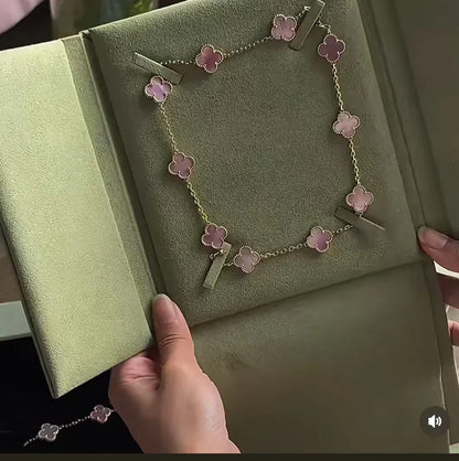 [⭐Corinne Jewellery] Pink Necklace with Ten Clover Designs