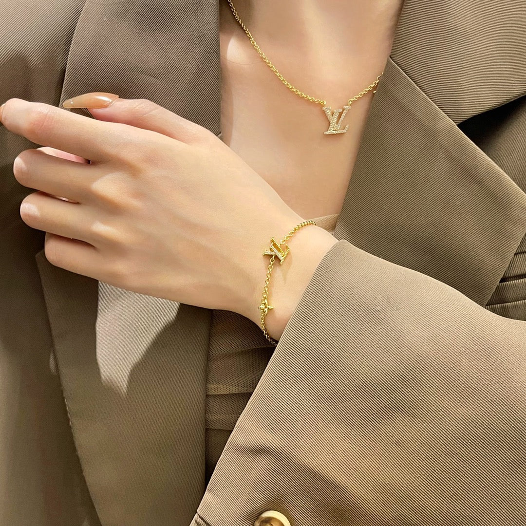 [⭐Corinne]LOGO STAR MOTIF GOLD BRACELET