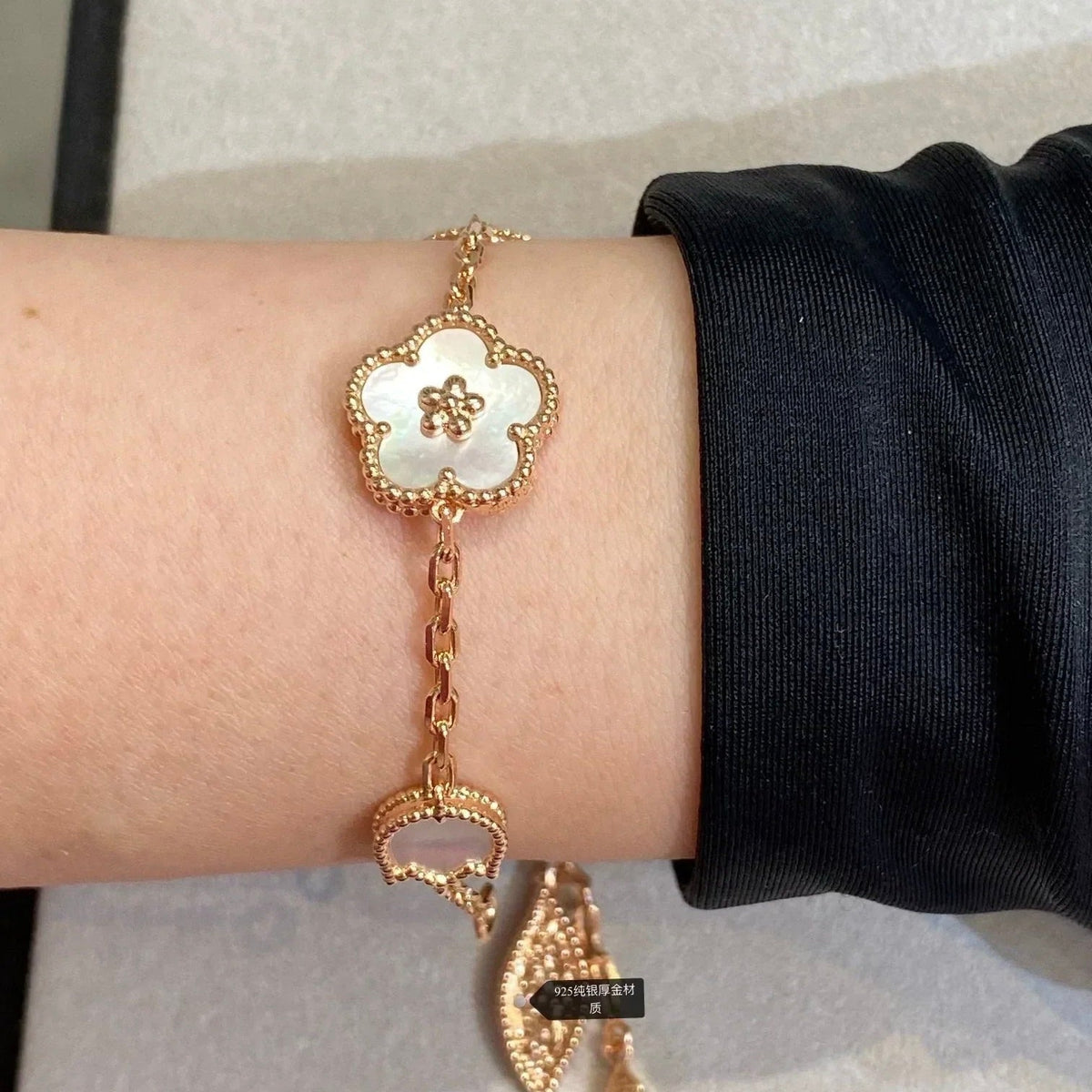 [⭐Corinne]LUCKY SPRING 5 MOTIF BRACELET