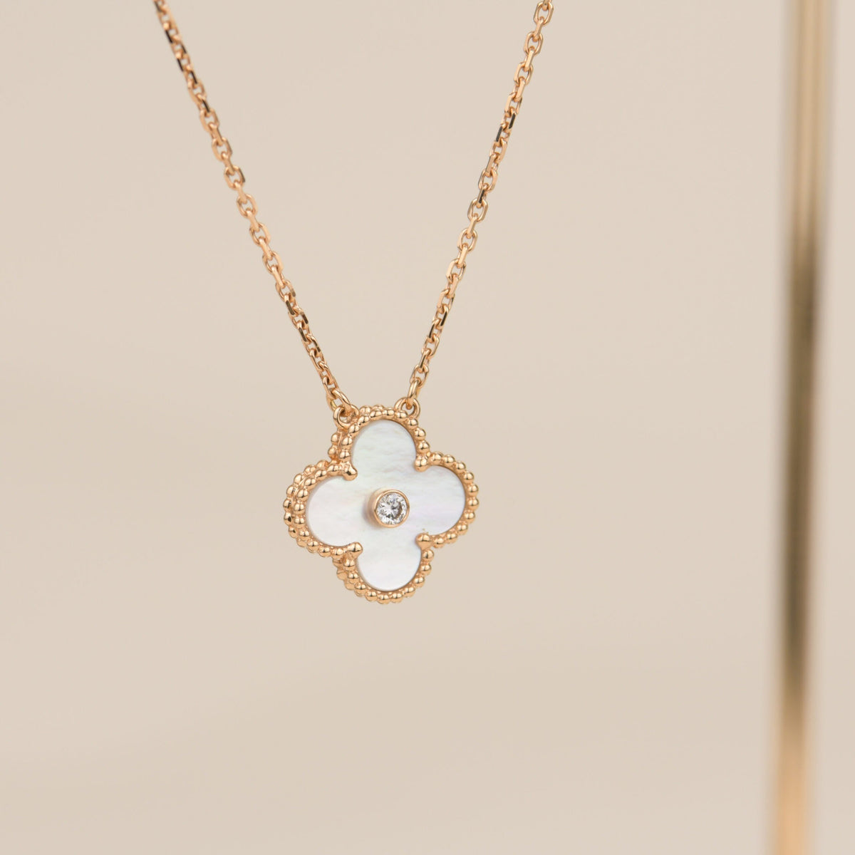 [⭐Corinne]CLOVER 15MM DIAMOND WHITE FRITILLARIA NECKLACE