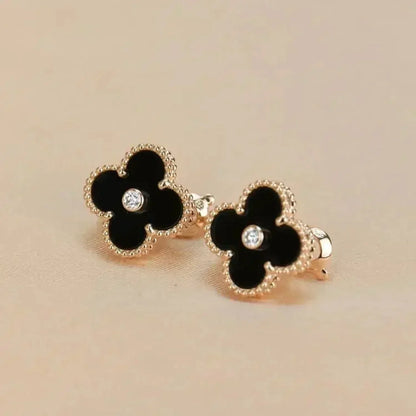 [⭐Corinne]CLOVER MEDIUM 1 MOTIFS ONYX DIAMOND EARRINGS