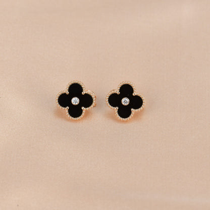 [⭐Corinne]CLOVER MEDIUM 1 MOTIFS ONYX DIAMOND EARRINGS