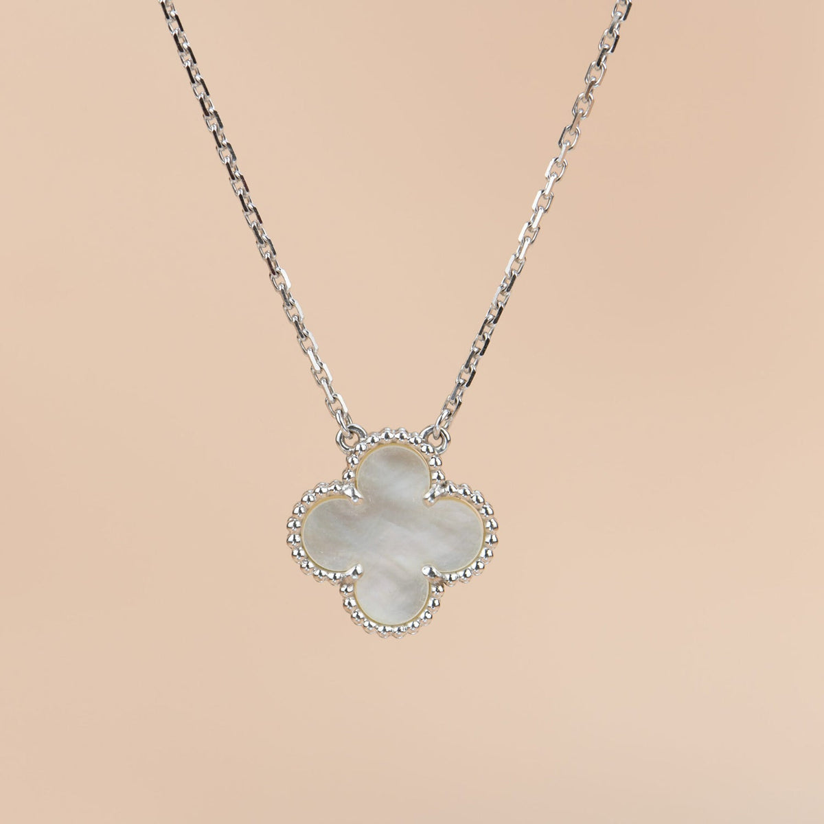 [⭐Corinne]CLOVER  15MM WHITE MOTHER-OF-PEARL SILVER