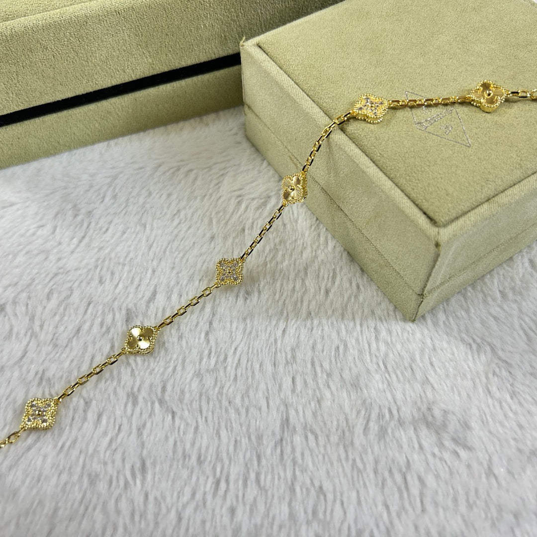 [⭐Corinne]CLOVER 6 MOTIF DIAMOND LASER BRACELET
