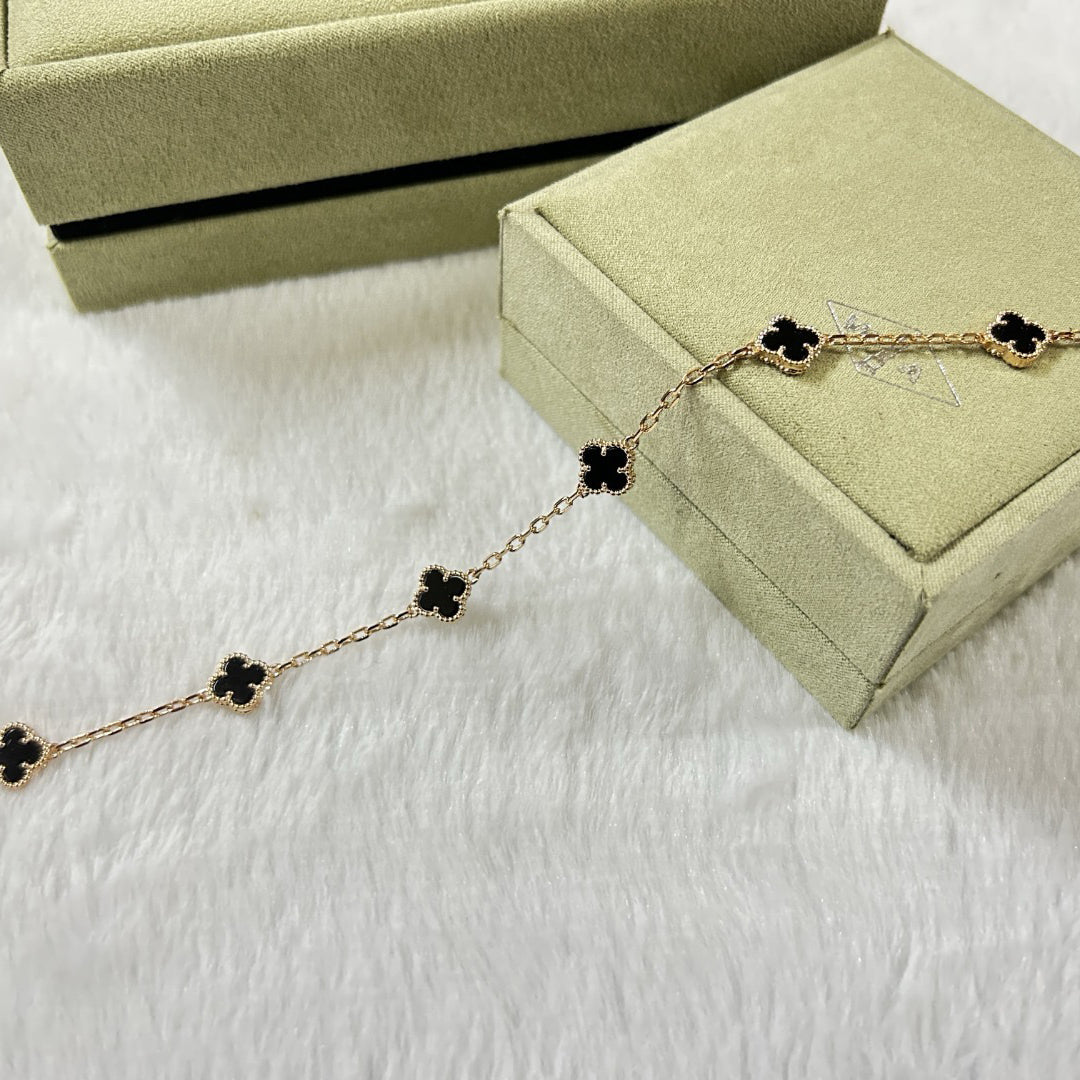 [⭐Corinne]CLOVER 6 MOTIF  ONYXS BRACELET