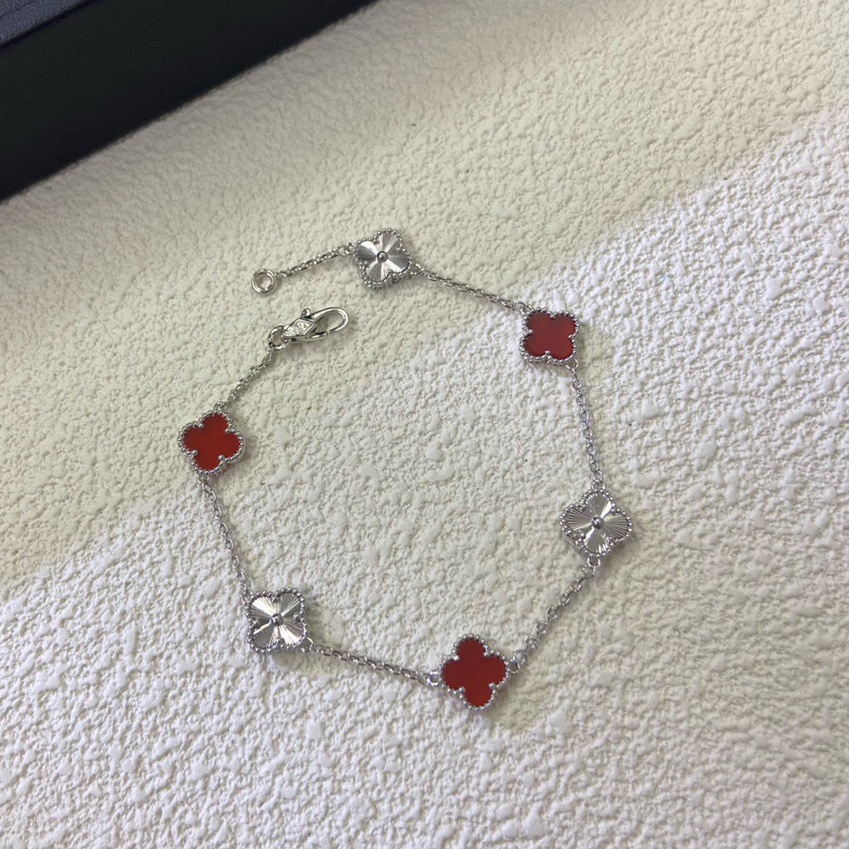 [⭐Corinne]CLOVER 6 MOTIF RED AGATE LASER BRACELET