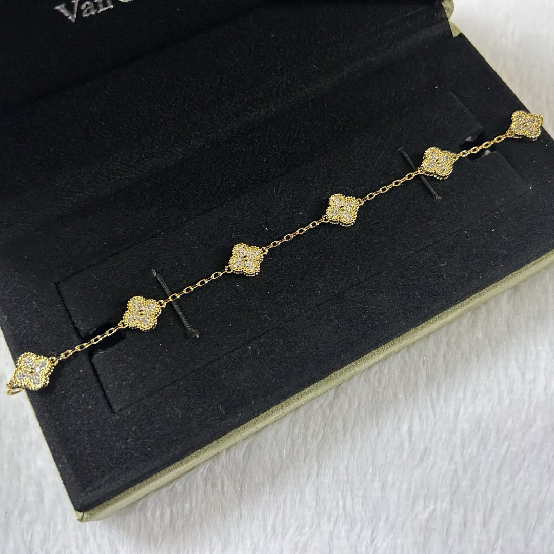 [⭐Corinne]CLOVER 6 MOTIF DIAMOND BRACELET