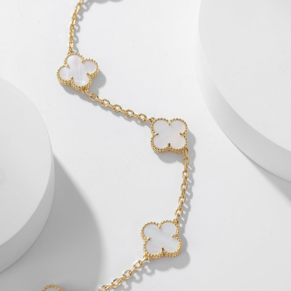 [⭐Corinne]CLOVER 10 MOTIFS WHITE MOTHER OF PEARL NECKLACE