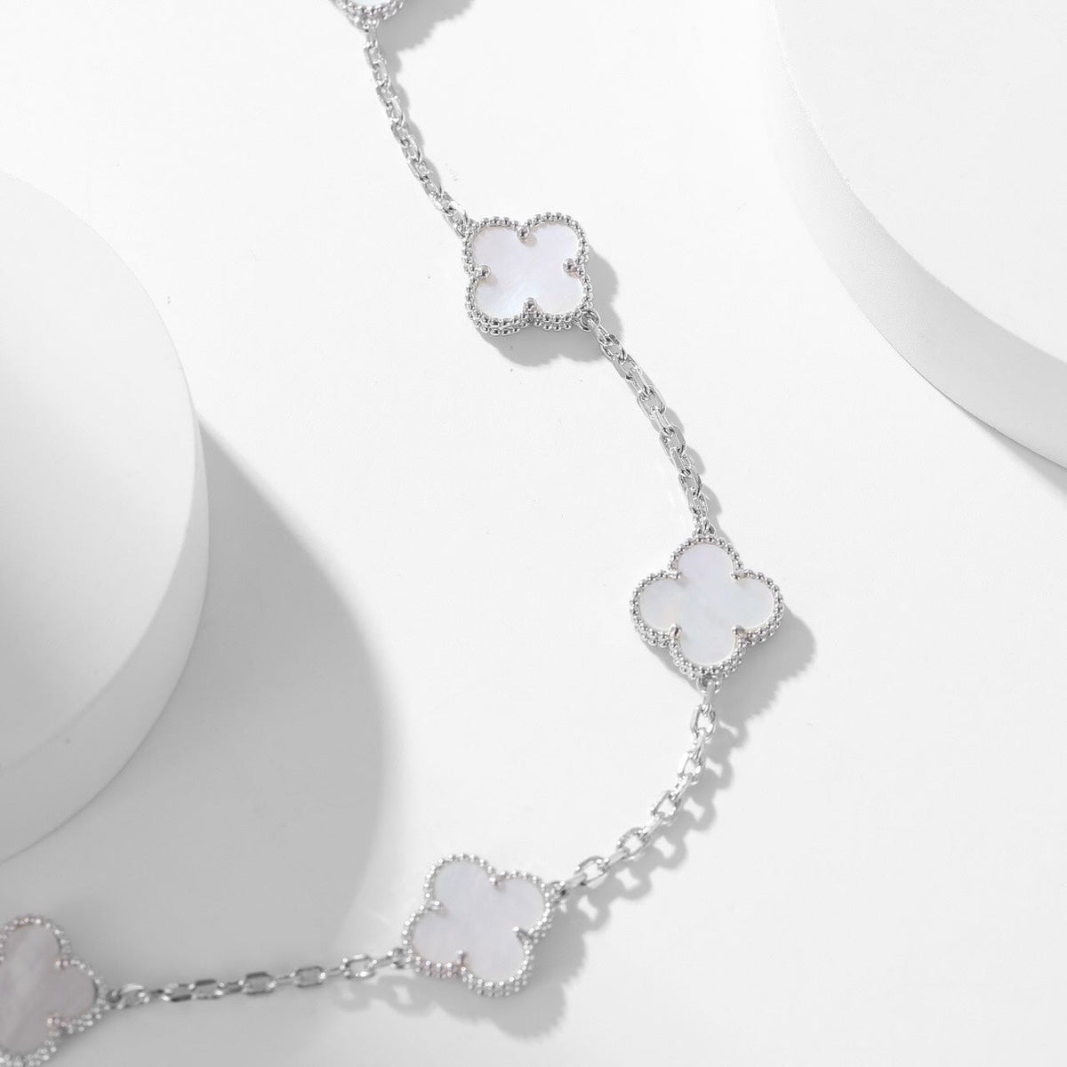 [⭐Corinne]CLOVER 10 MOTIFS WHITE MOTHER OF PEARL NECKLACE
