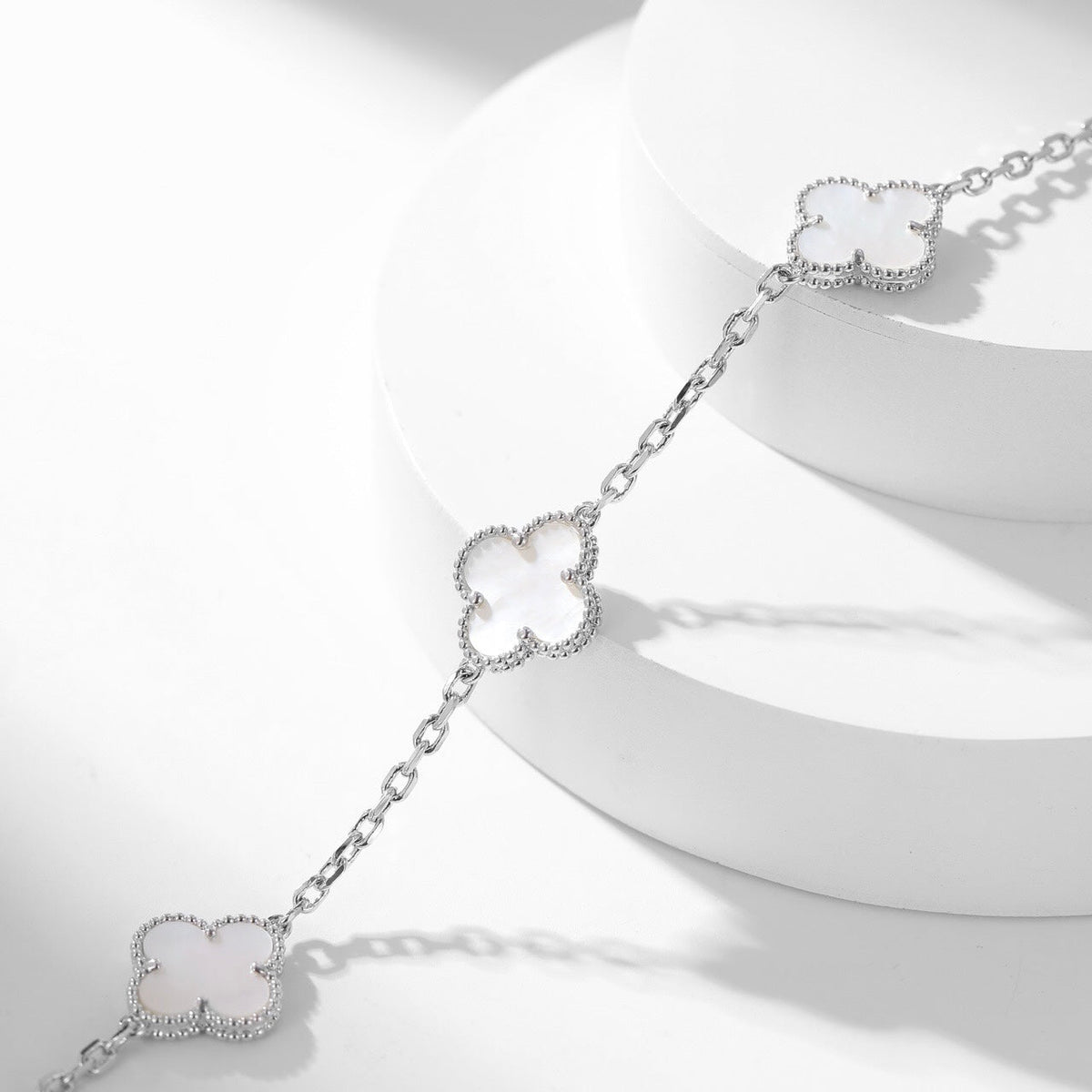[⭐Corinne]CLOVER 10 MOTIFS WHITE MOTHER OF PEARL NECKLACE