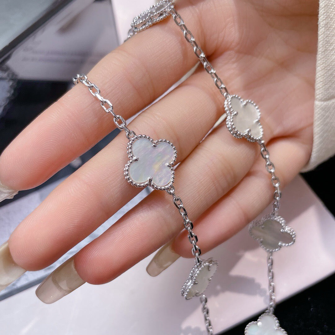 [⭐Corinne]CLOVER 10 MOTIFS WHITE MOTHER OF PEARL NECKLACE