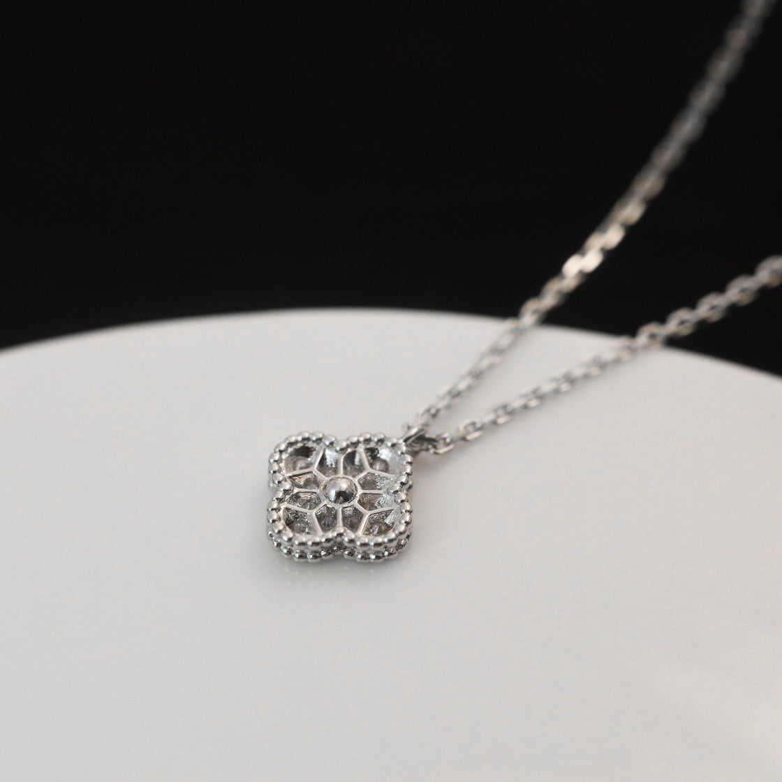 [⭐Corinne]CLOVER MINI 9.5MM PENDANT DIAMOND NECKLACE