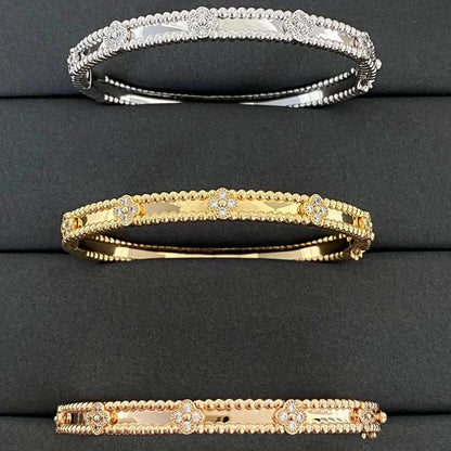 [⭐Corinne]CLOVER BRACELET 4MM DIAMONDS