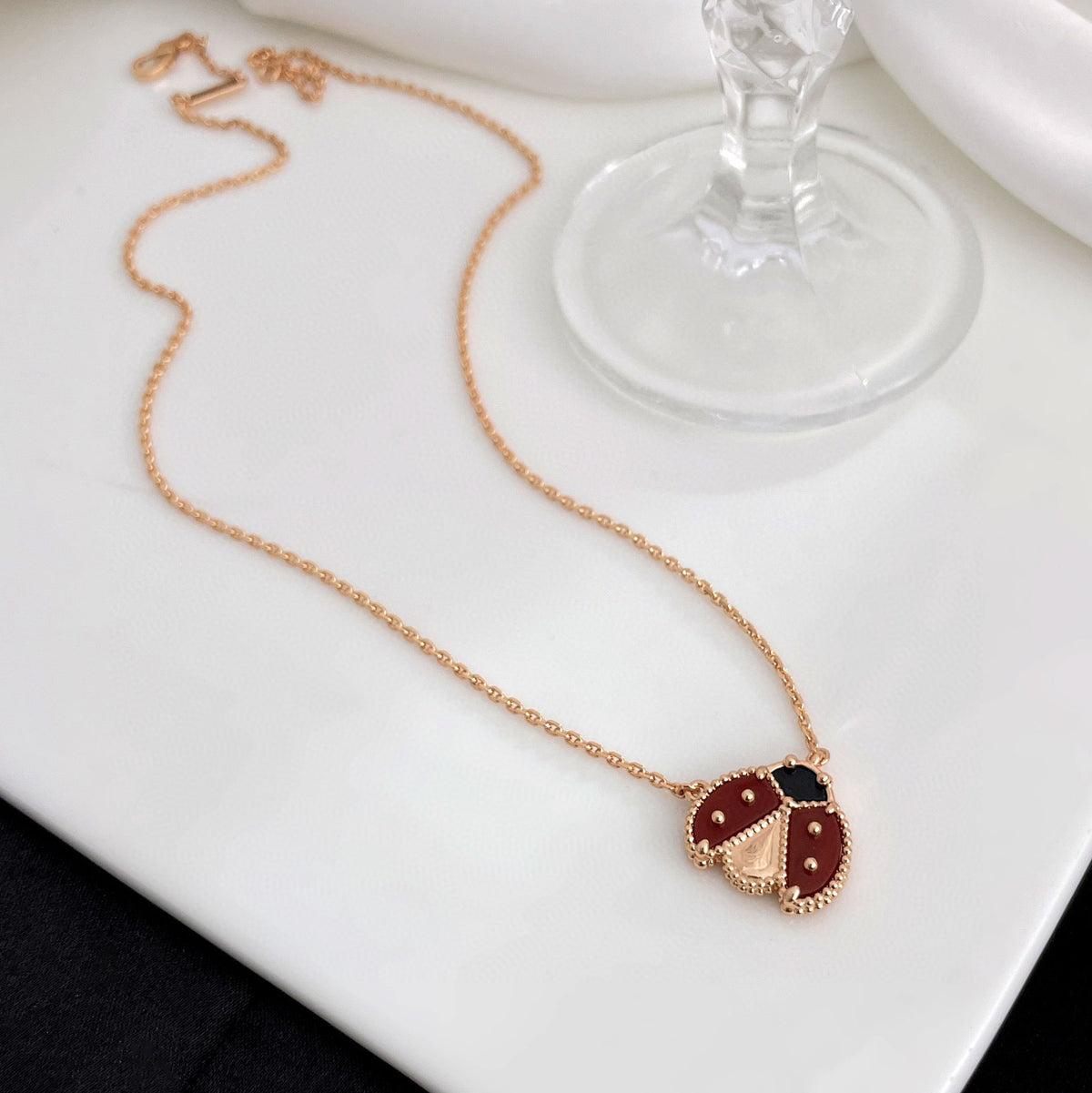 [⭐Corinne]LUCKY  CARNELIANS LADYBUG NECKLACE