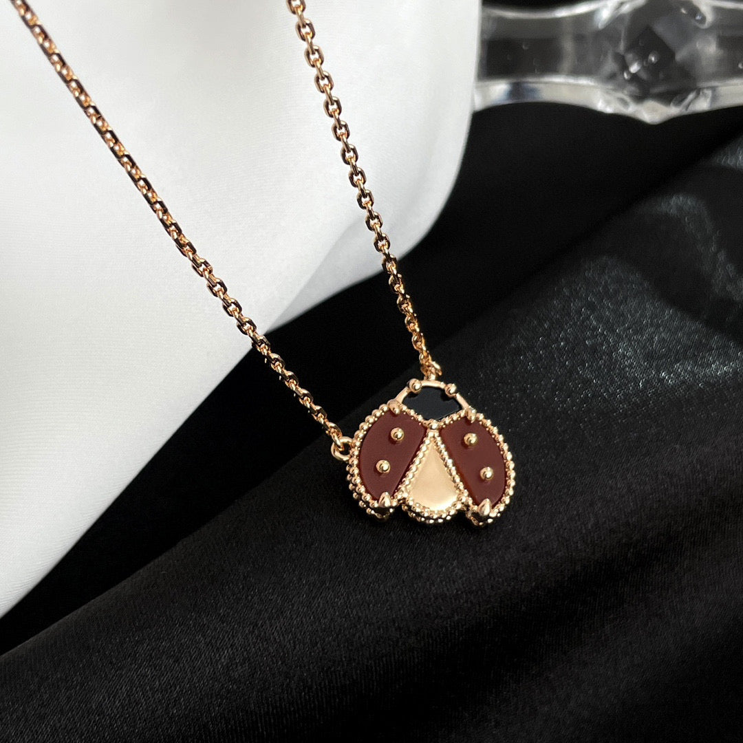[⭐Corinne]LUCKY  CARNELIANS LADYBUG NECKLACE