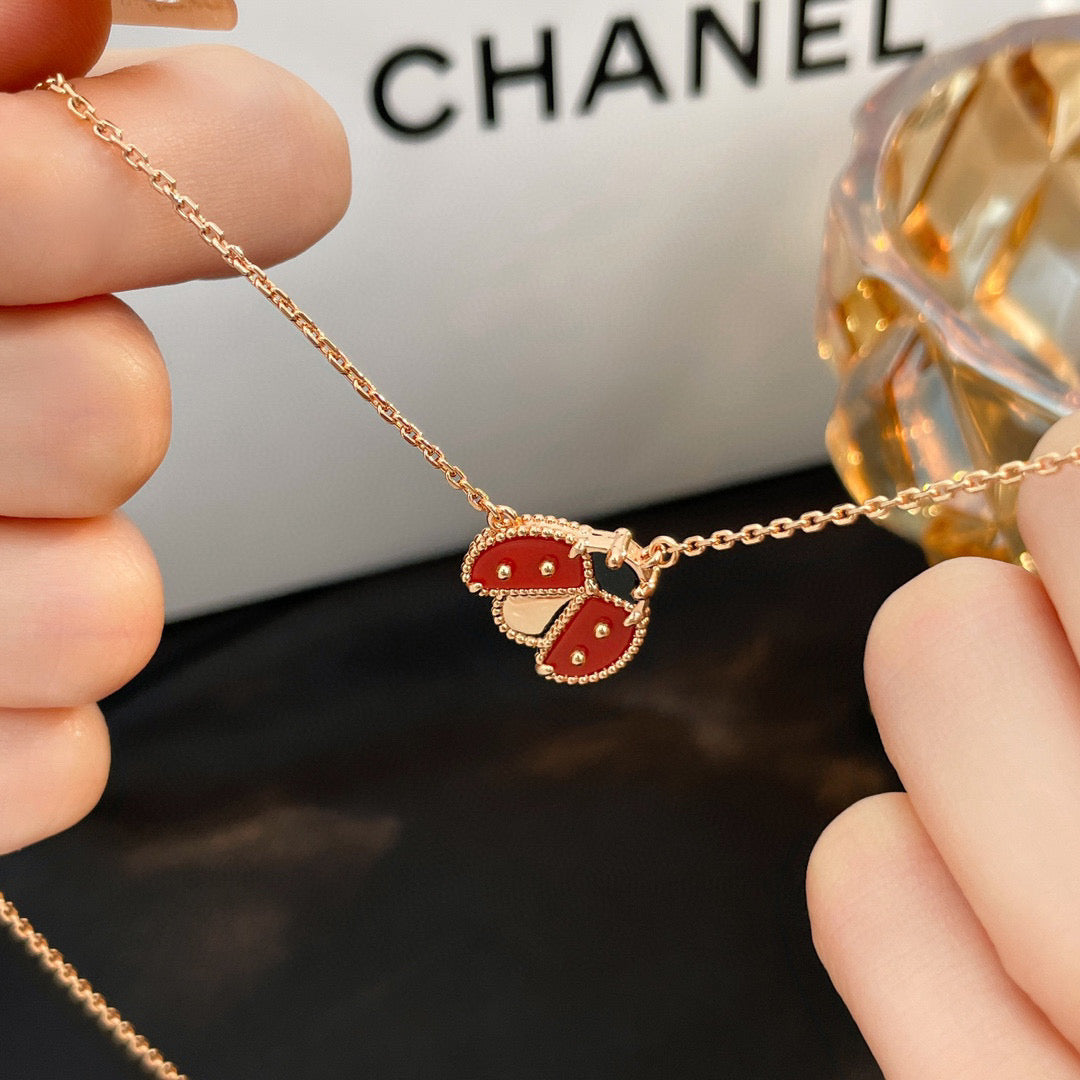 [⭐Corinne]LUCKY  CARNELIANS LADYBUG NECKLACE