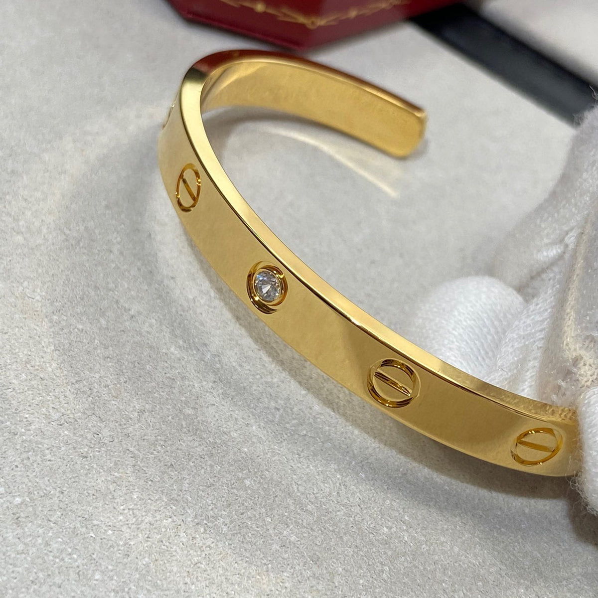 [⭐Corinne]LOVE BRACELET 6.1MM 1 DIAMOND OPEN CUFF
