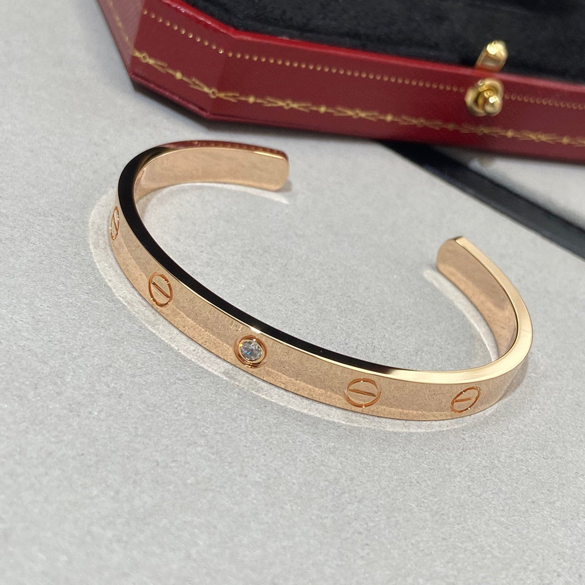 [⭐Corinne]LOVE BRACELET 6.1MM 1 DIAMOND OPEN CUFF