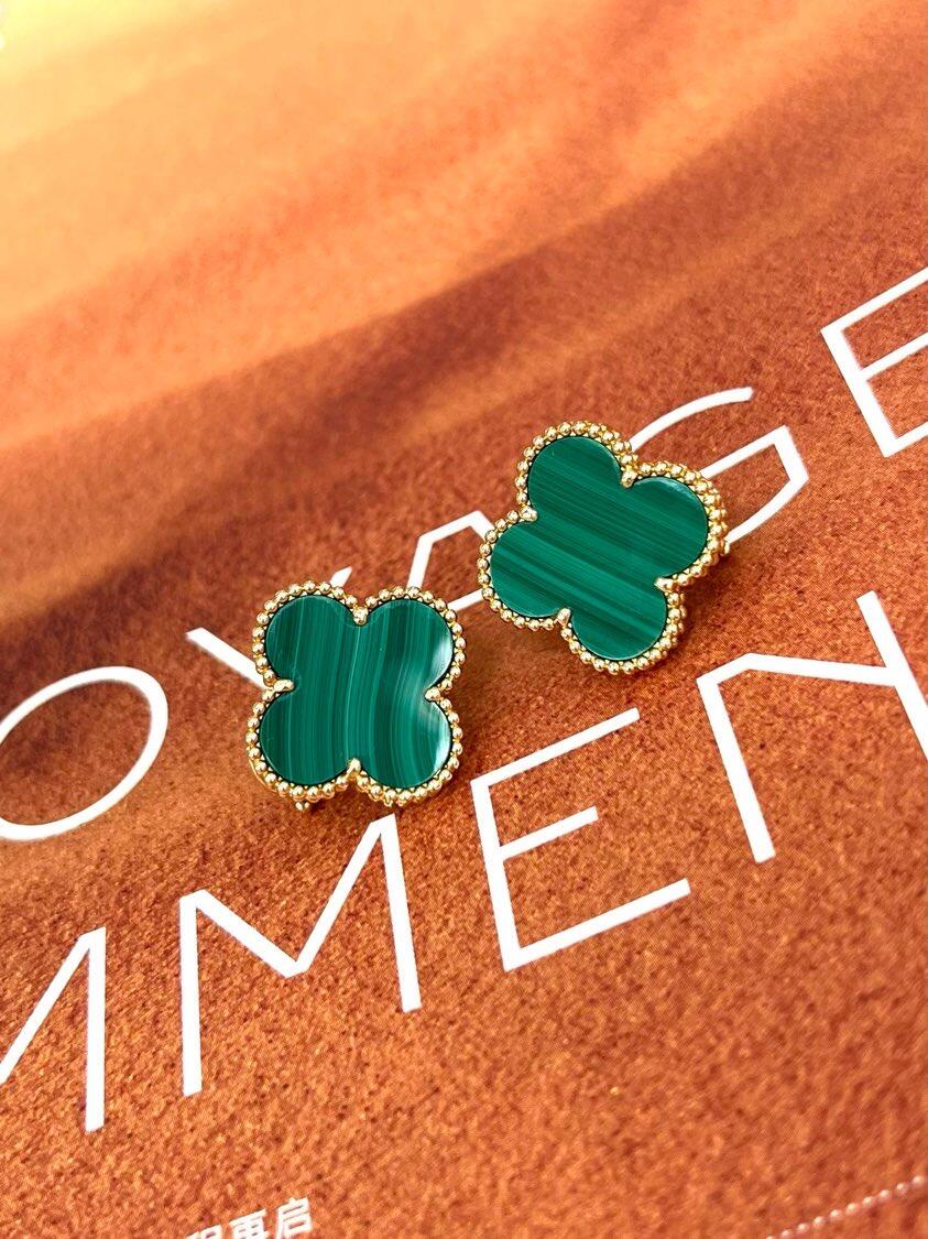 [⭐Corinne] CLOVER LARGE (20mm) 1 MOTIFS GREENER MOP STUD EARRINGS