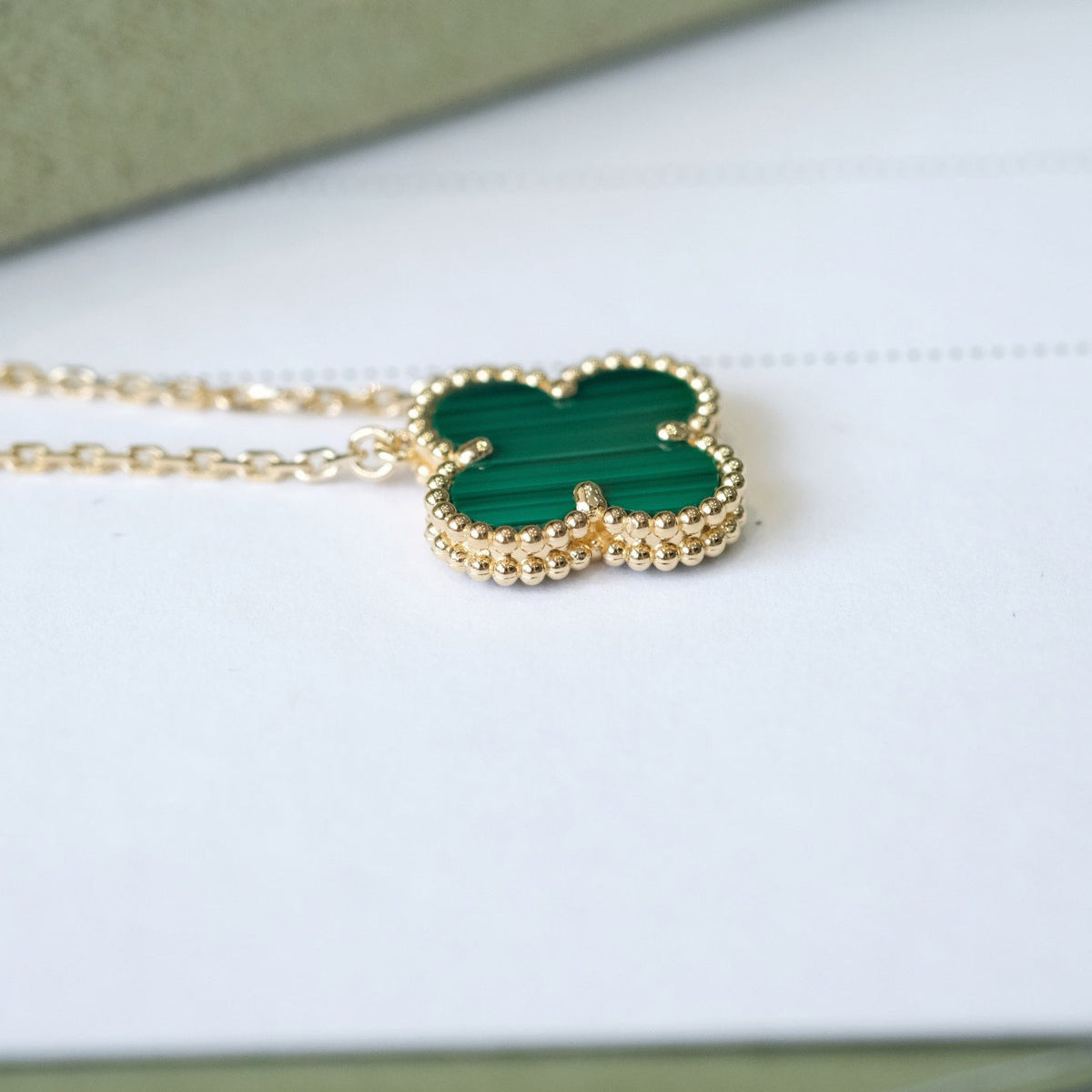 [⭐Corinne]CLOVER 15MM MALACHITE SINGLE FLOWER  NECKLACE
