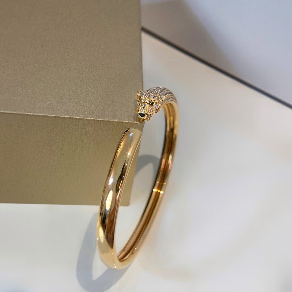 [⭐Corinne]PANTHERE HALF DIAMOND OPEN BRACELET