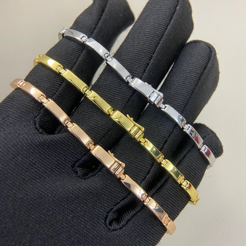 [⭐Corinne]PANTHERE HALF DIAMOND ON CHAIN BRACELET