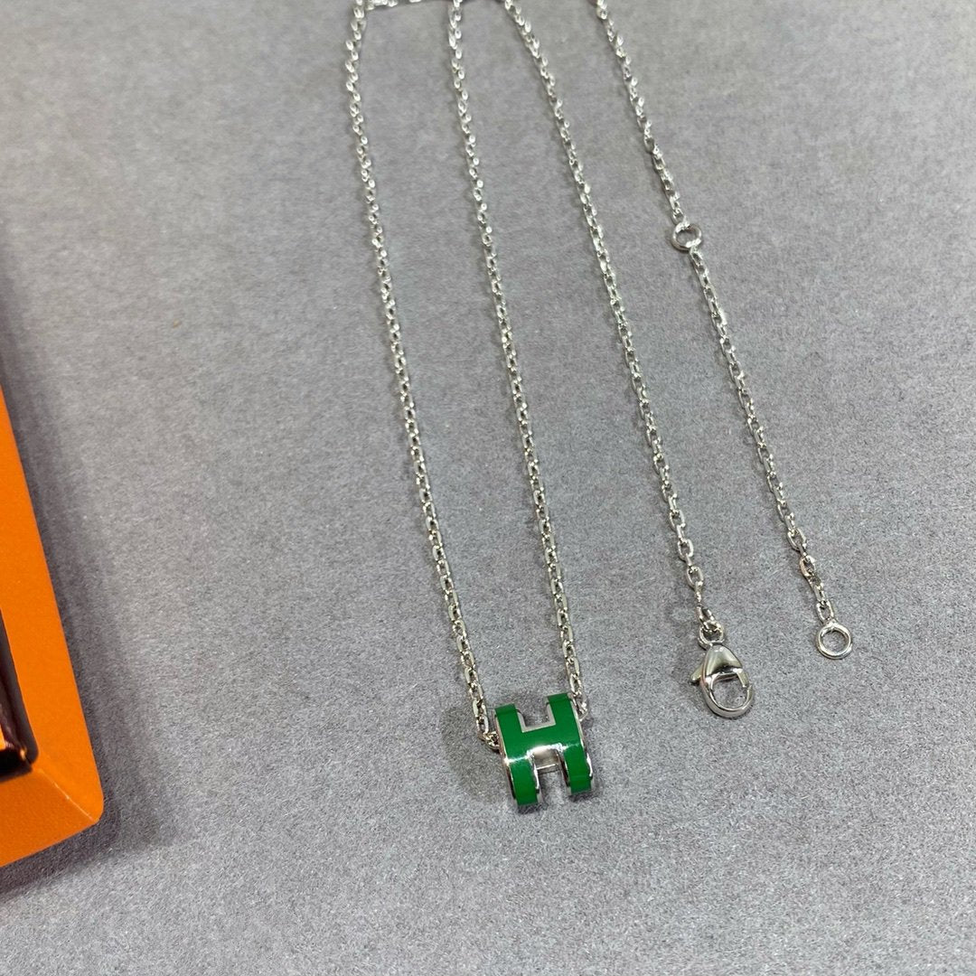 [⭐Corinne]POP H GREEN NECKLACE SILVER AND GOLD