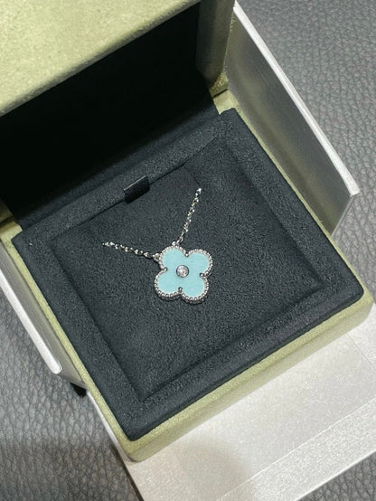 [⭐Corinne]CLOVER 1 DIAMOND LIGHT BLUE SILVER NECKLACE