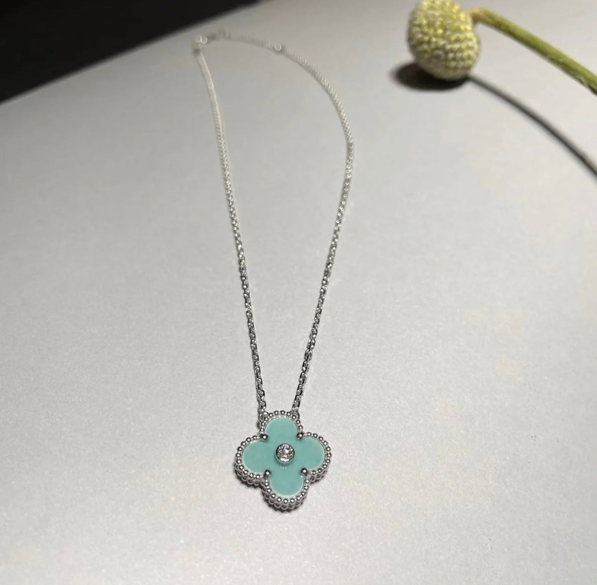 [⭐Corinne]CLOVER 1 DIAMOND LIGHT BLUE SILVER NECKLACE