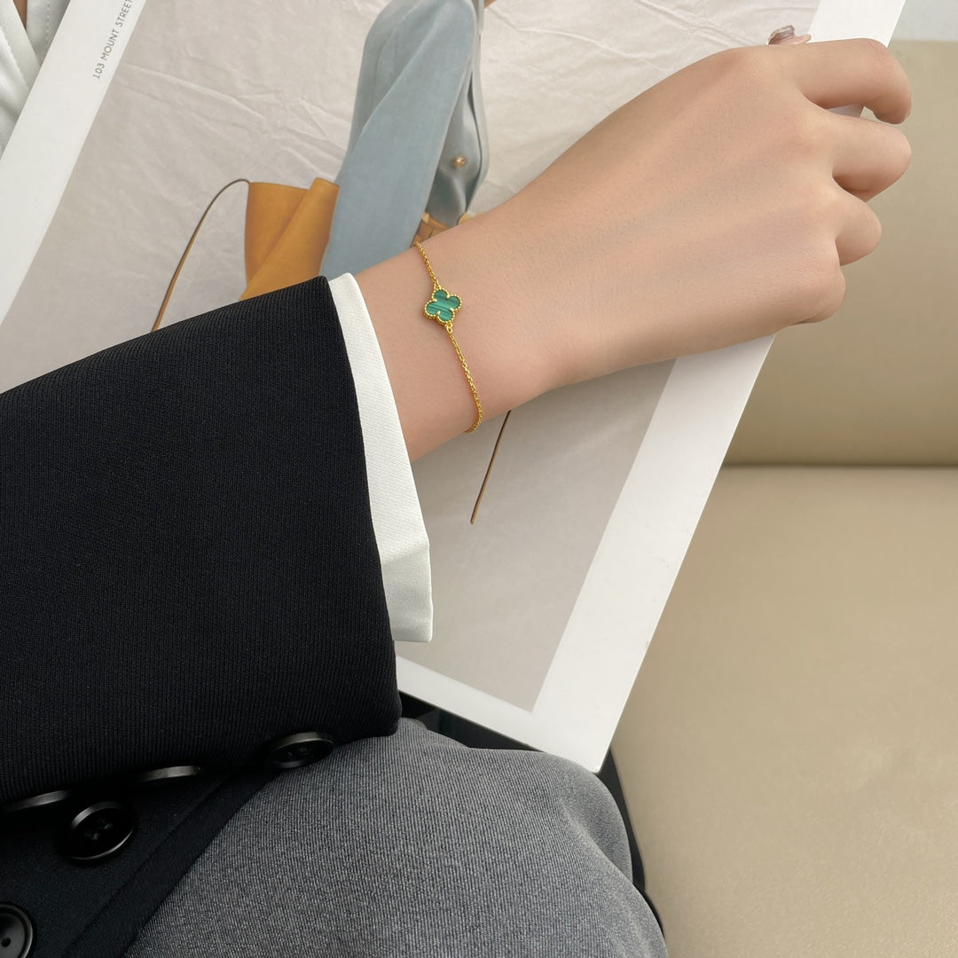 [⭐Corinne]CLOVER BRACELET MALACHITE 1 MOTIF