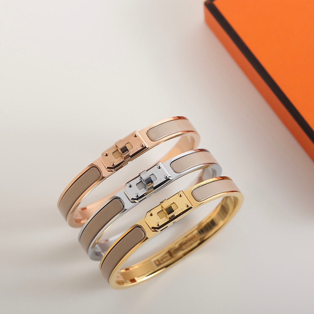 [⭐Corinne]HM KELLY GREY BRACELET