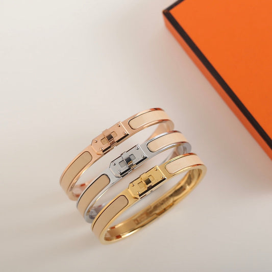 [⭐Corinne]HM KELLY BEIGE BRACELET